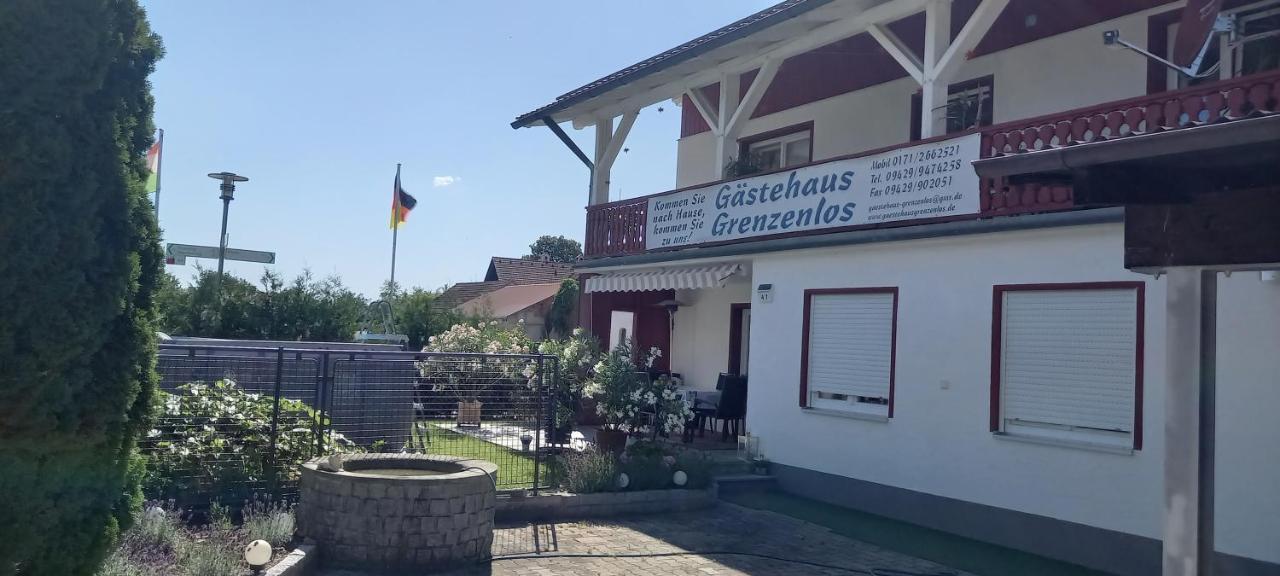 Gaestehaus Grenzenlos Aholfing Extérieur photo